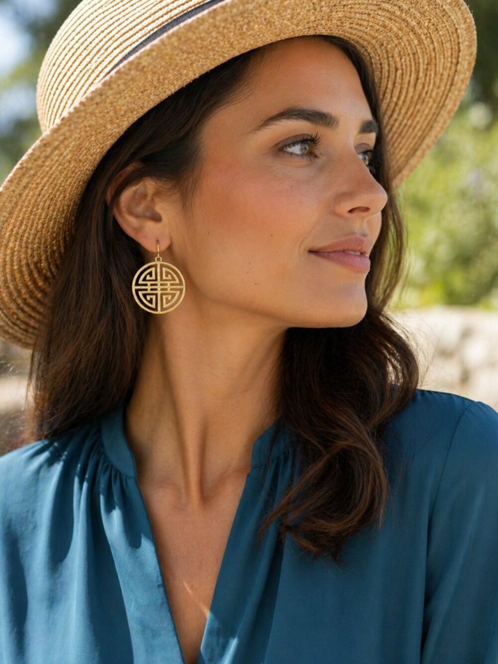 Striking! Susan Shaw Gold Medallion Cut-Out Earrings